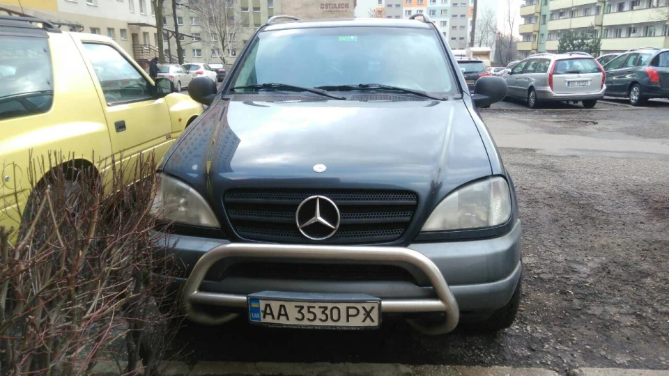 Mercedes-Benz M-class 3