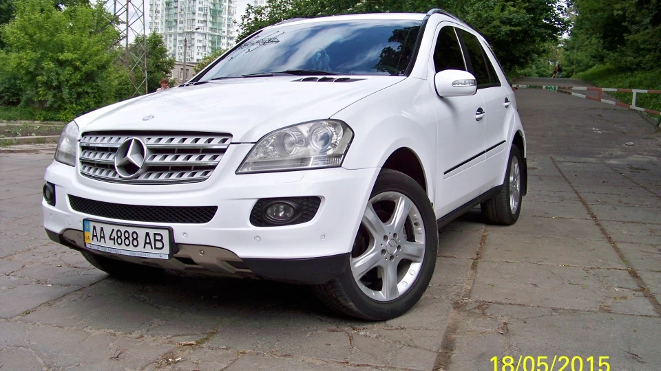 Mercedes-Benz M-class 3