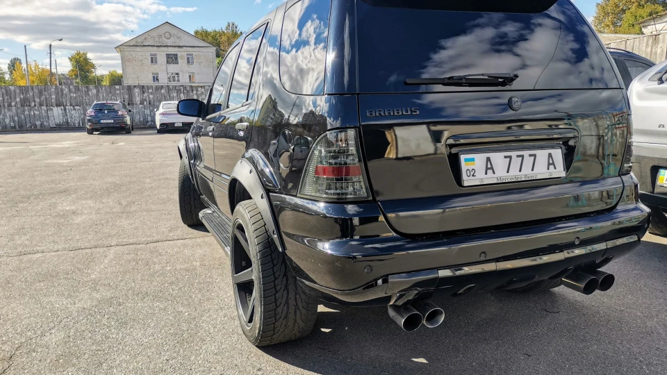 Mercedes-Benz M-class 3
