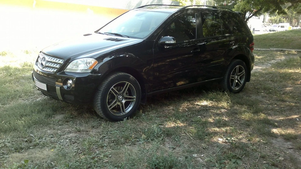 Mercedes-Benz M-class 3