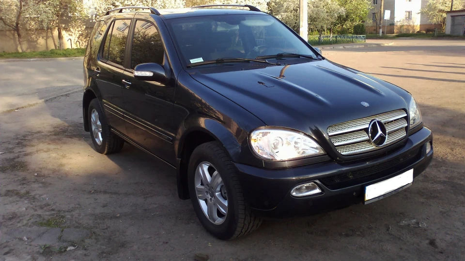 Mercedes-Benz M-class 3