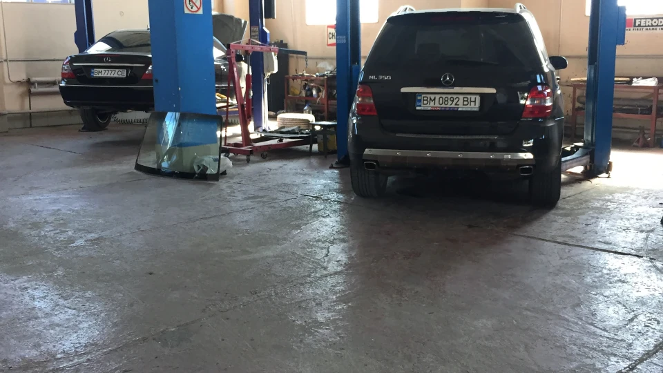 Mercedes-Benz M-class 2
