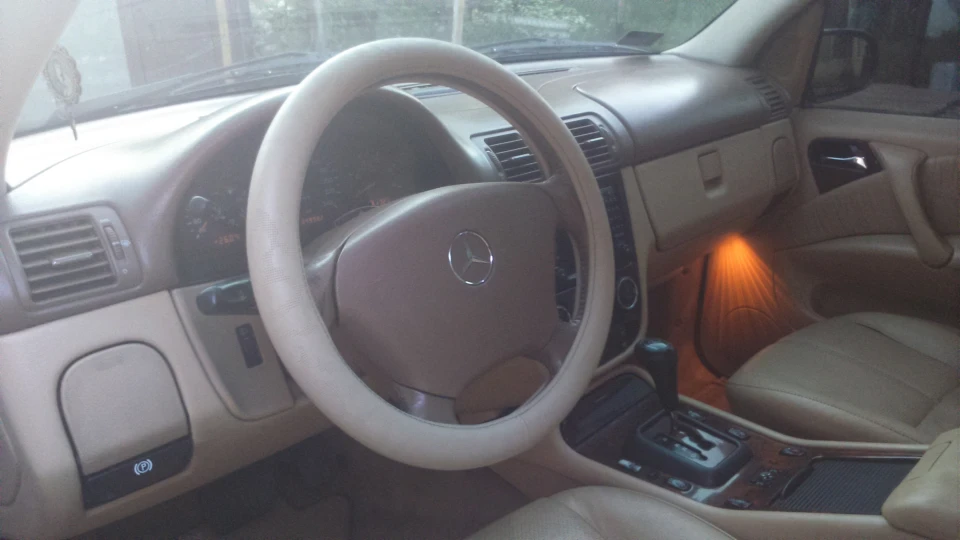 Mercedes-Benz M-class 2