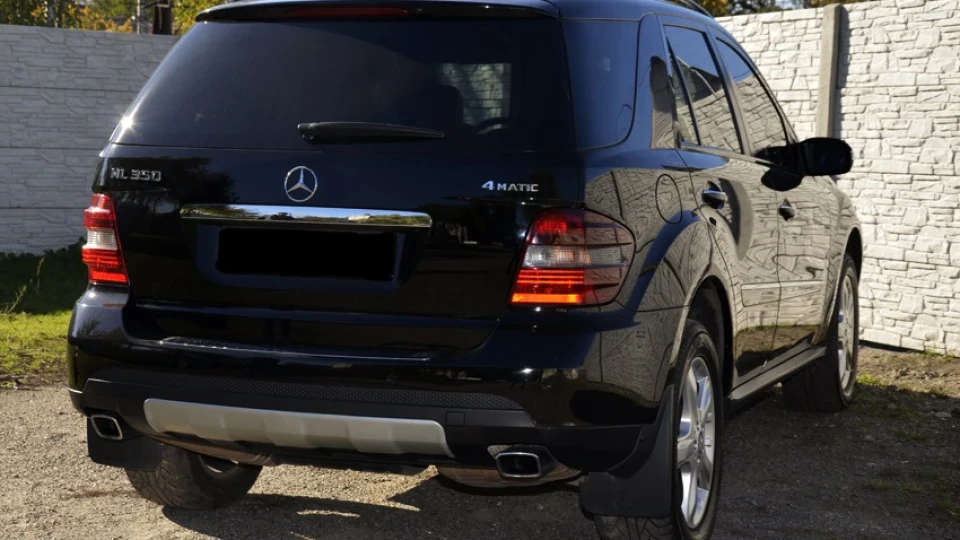 Mercedes-Benz M-class 4