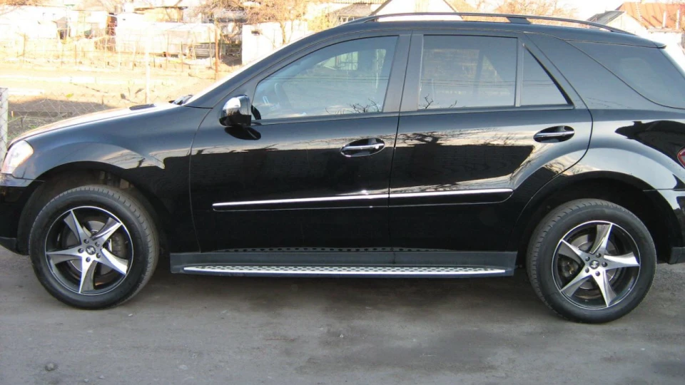 Mercedes-Benz M-class 2