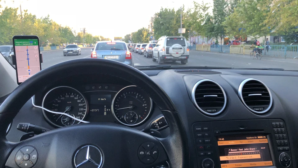 Mercedes-Benz M-class 4