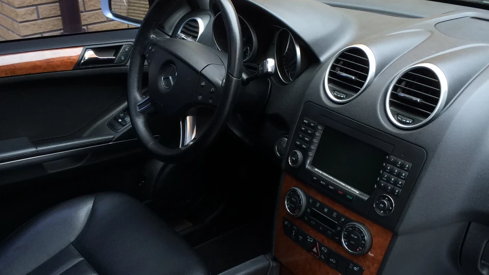 Mercedes-Benz M-class 320 CDI 4 MATIC 3