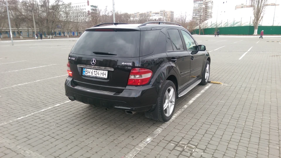 Mercedes-Benz M-class 350 5