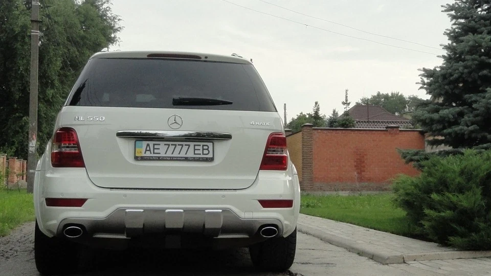 Mercedes-Benz M-class 4 MATIC 2