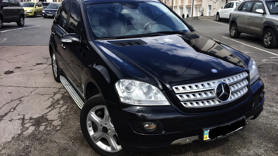 Mercedes-Benz M-class 5.5L 388 hp