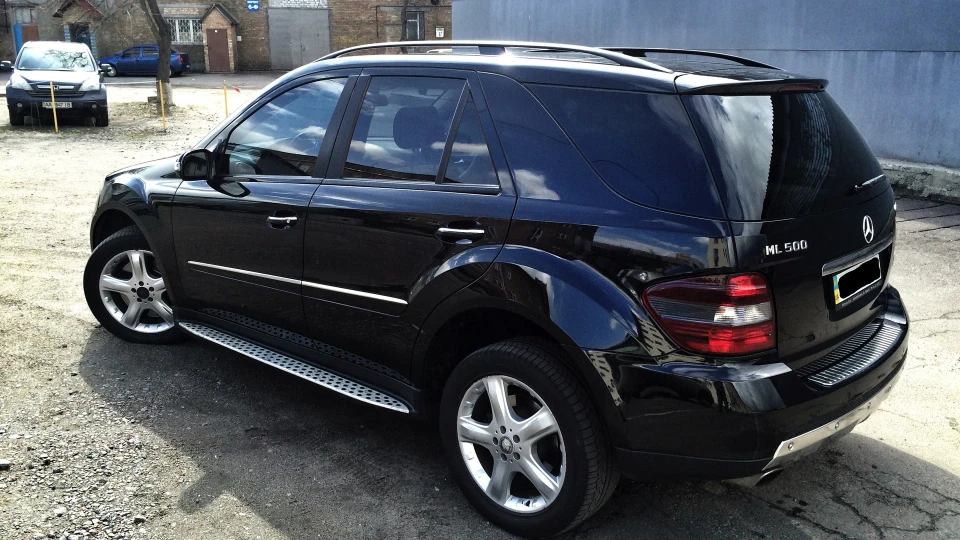 Mercedes-Benz M-class 5.5L 388 hp 3