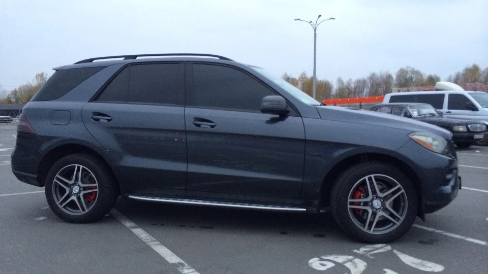 Mercedes-Benz M-class ML 350 3
