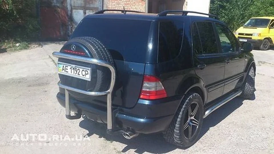 Mercedes-Benz M-class ML320