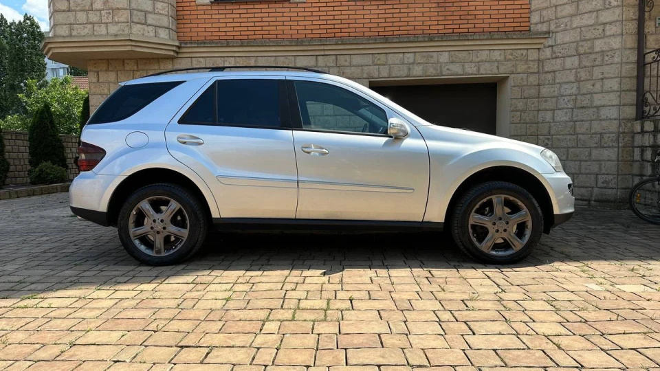 Mercedes-Benz M-class Спритний 3