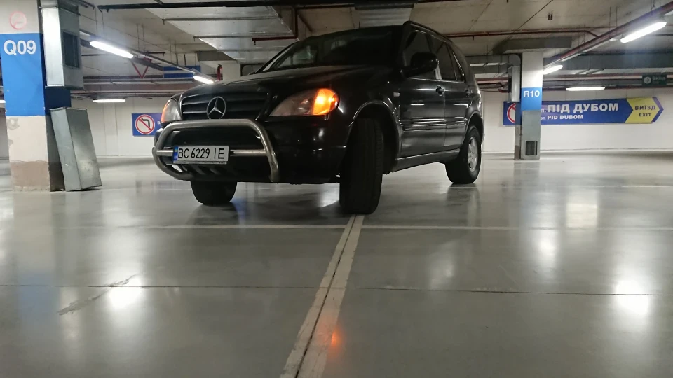 Mercedes-Benz M-class USA #1 3
