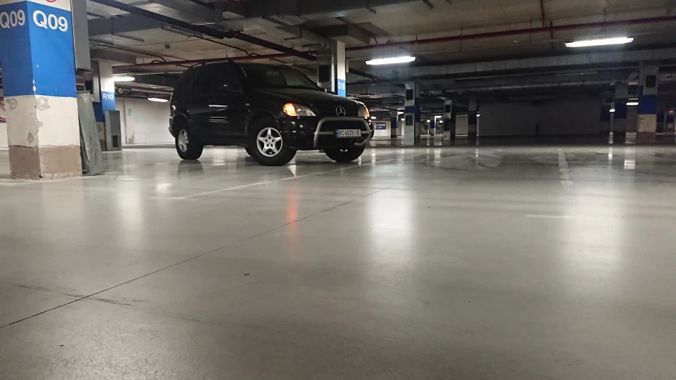 Mercedes-Benz M-class USA #1 5