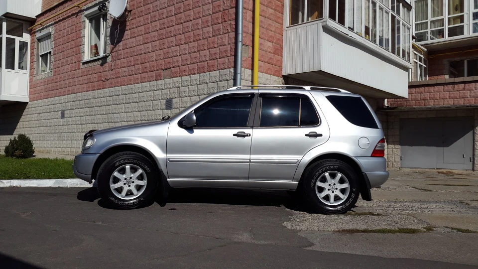 Mercedes-Benz M-class V8 4.3 газ/бенз плеєра 5