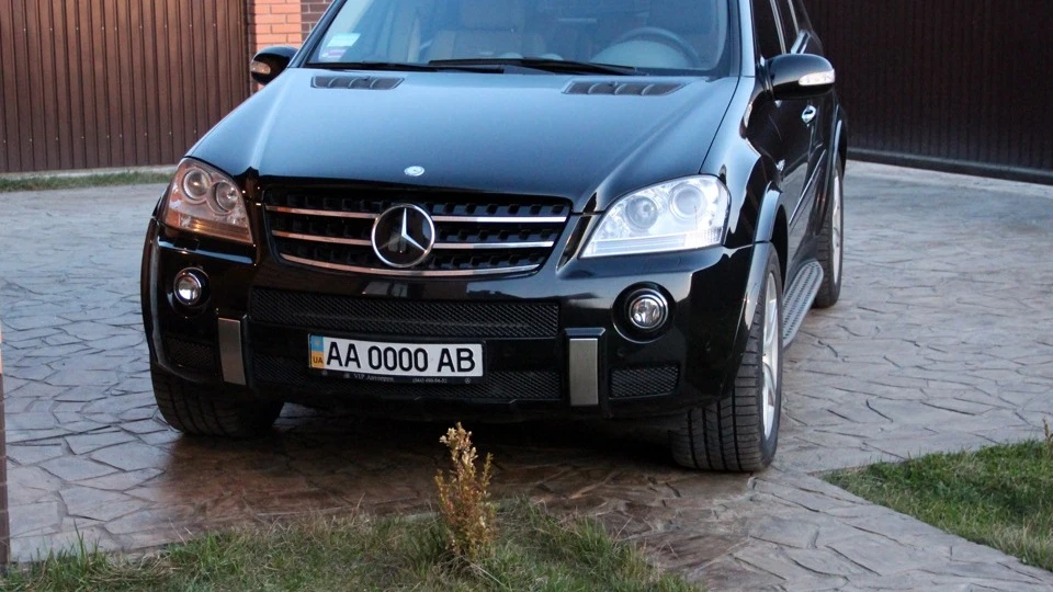 Mercedes-Benz ML 63 AMG 3