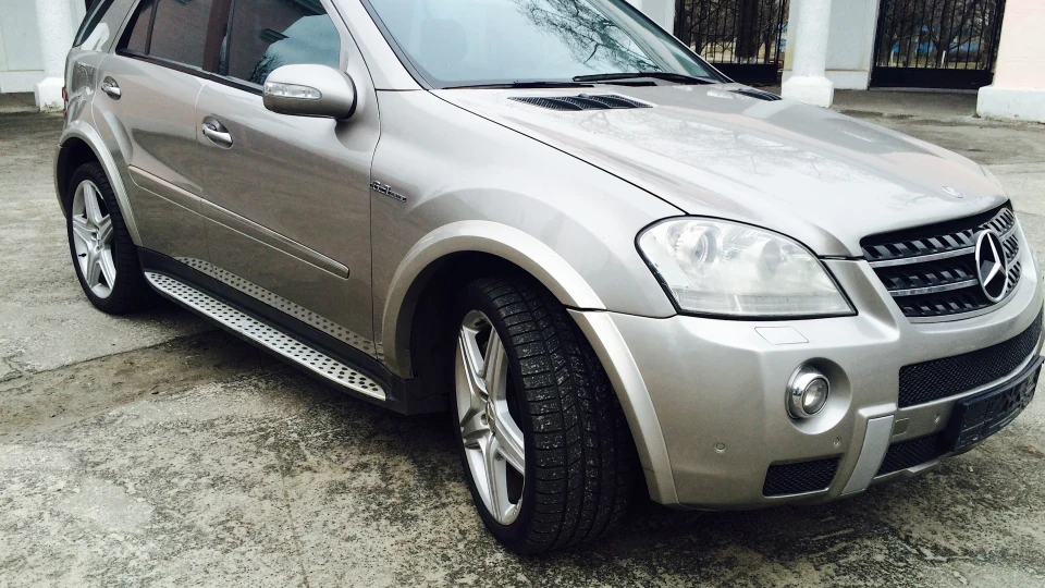 Mercedes-Benz ML 63 AMG Різкий AMiGo. Газування) 2