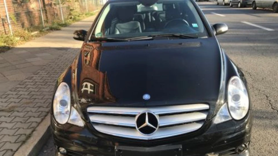 Mercedes-Benz R-Class Чорний металік 3.0cdi