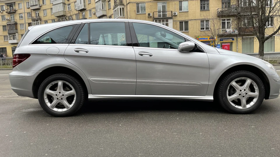 Mercedes-Benz R-Class R280