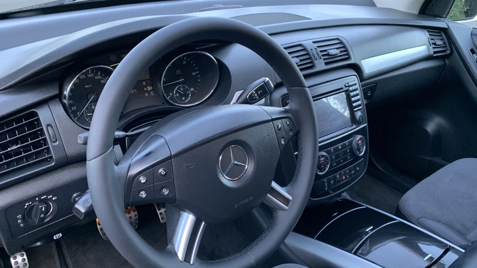Mercedes-Benz R-Class R280 3