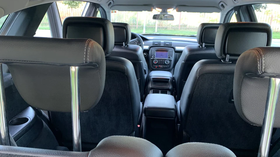 Mercedes-Benz R-Class R280 5