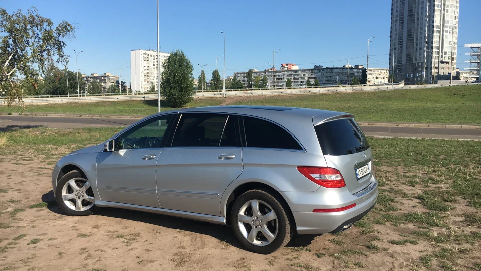 Mercedes-Benz R-Class STARSHIP