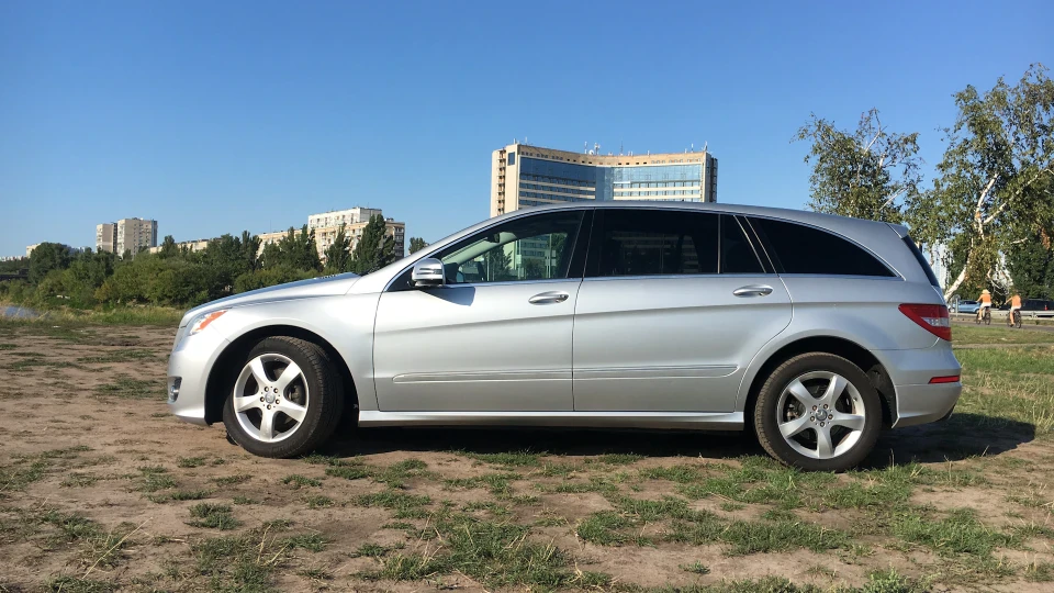Mercedes-Benz R-Class STARSHIP 2