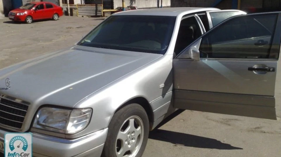 Mercedes-Benz S-Class 2