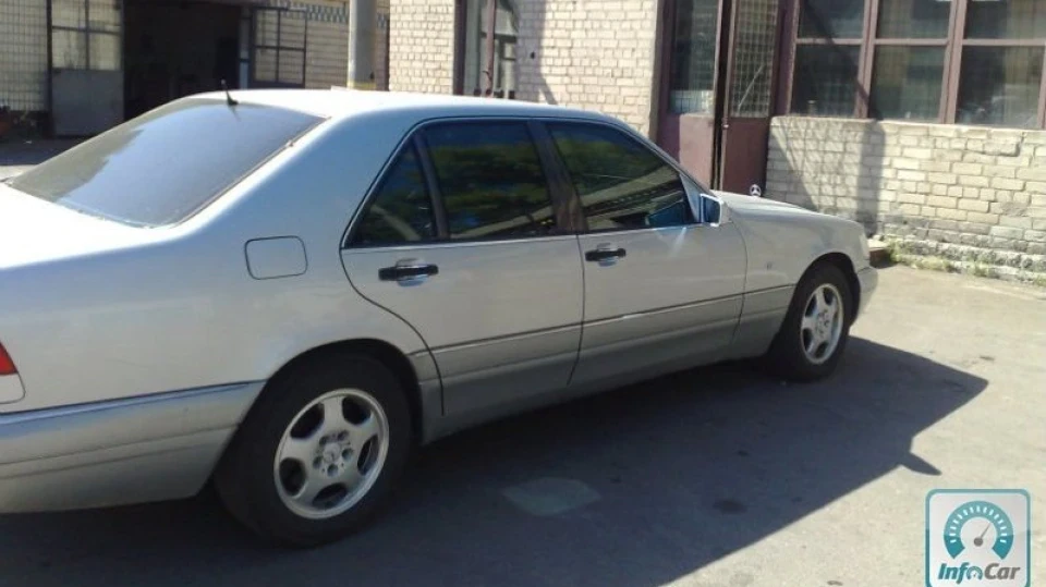 Mercedes-Benz S-Class 3