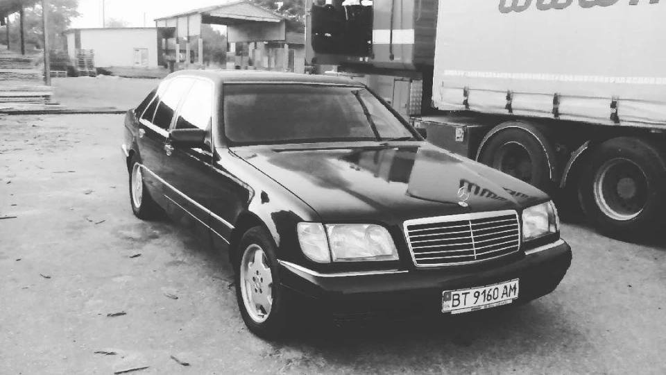 Mercedes-Benz S-Class 4