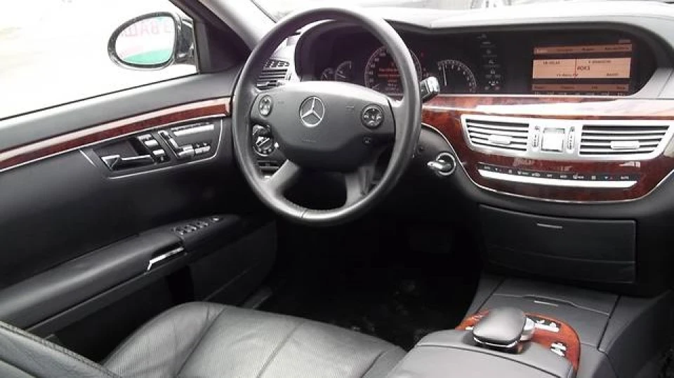 Mercedes-Benz S-Class 5