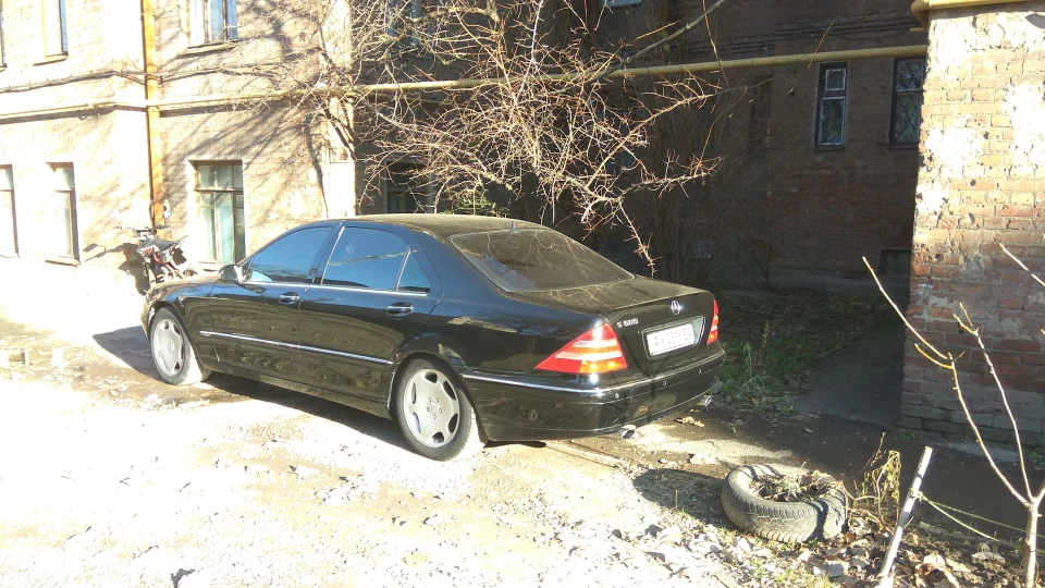 Mercedes-Benz S-Class 3