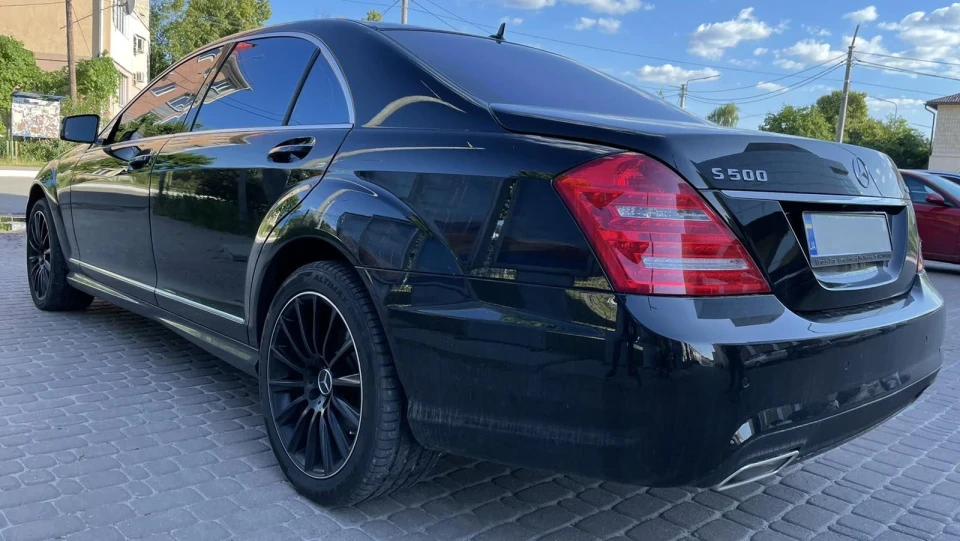 Mercedes-Benz S-Class 2