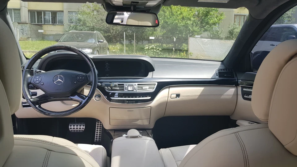 Mercedes-Benz S-Class 3