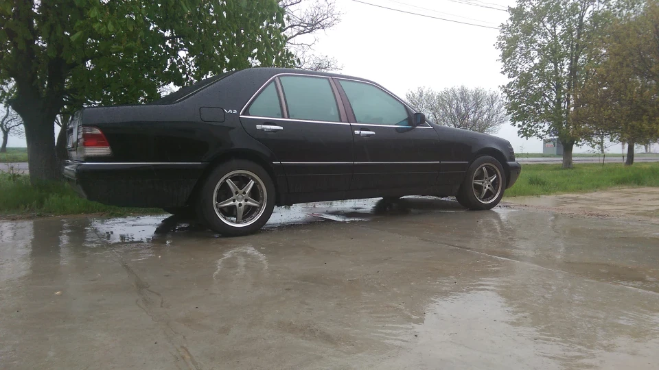 Mercedes-Benz S-Class 3