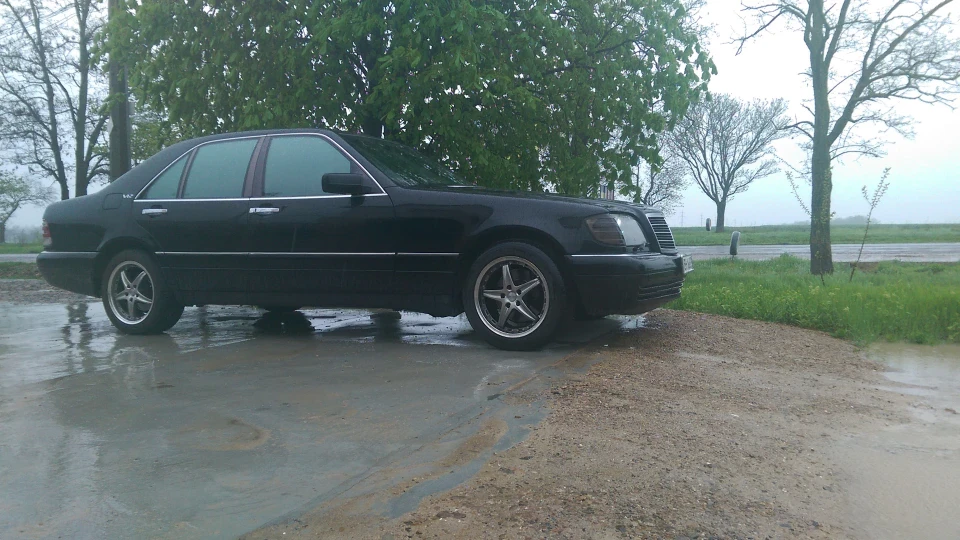 Mercedes-Benz S-Class 4