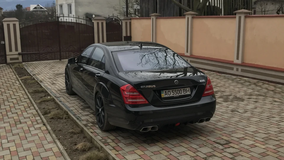 Mercedes-Benz S-Class 2