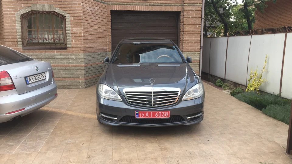 Mercedes-Benz S-Class 2