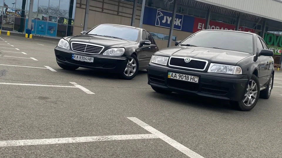 Mercedes-Benz S-Class 3