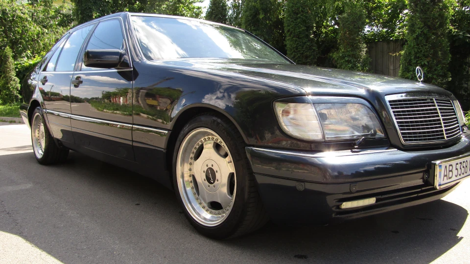Mercedes-Benz S-Class 3