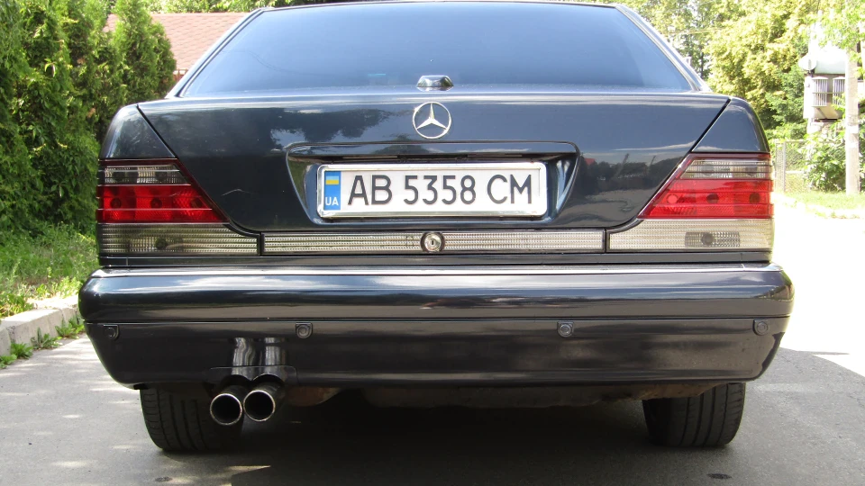 Mercedes-Benz S-Class 4
