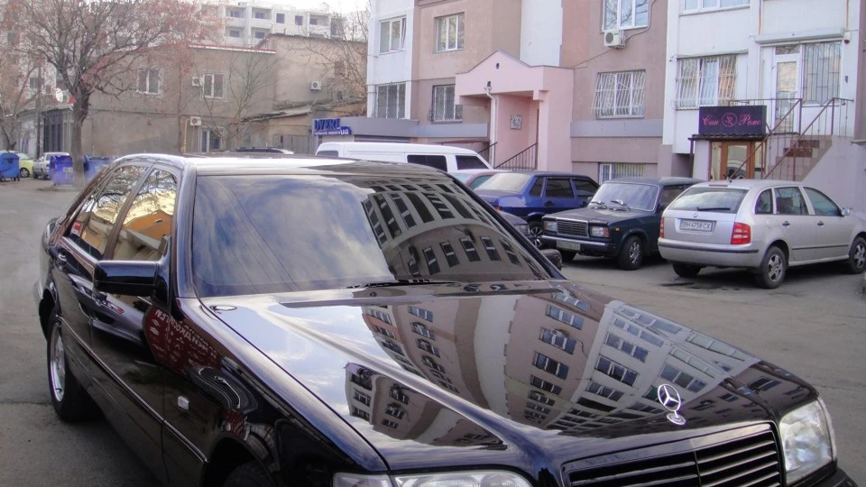 Mercedes-Benz S-Class 3