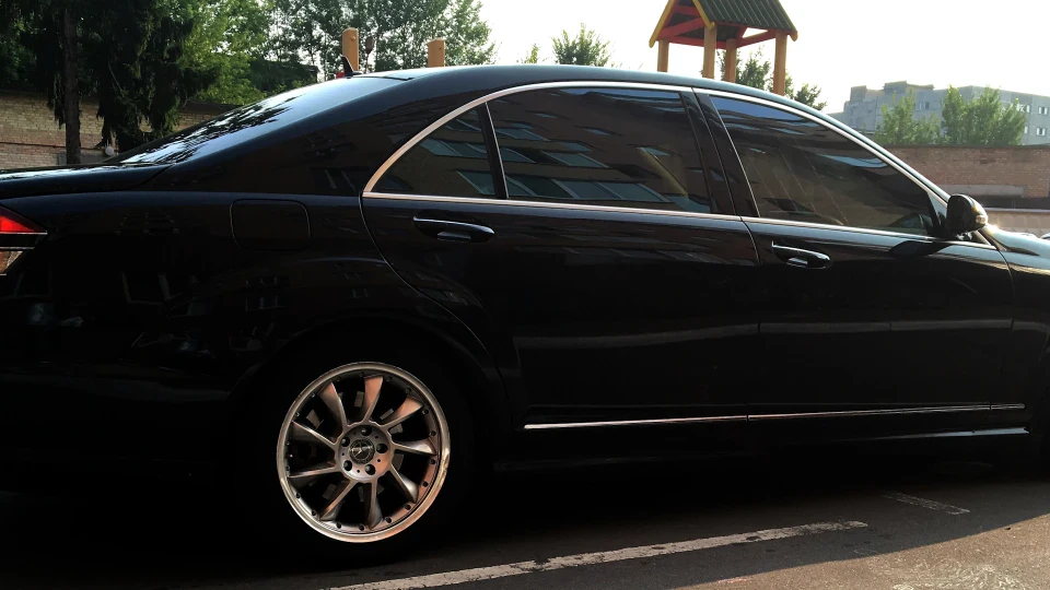 Mercedes-Benz S-Class 2