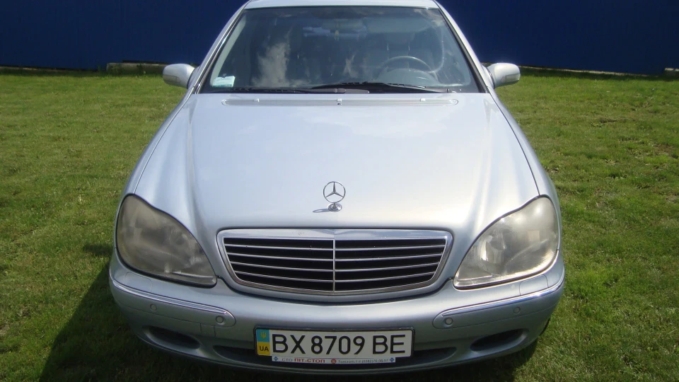 Mercedes-Benz S-Class 4