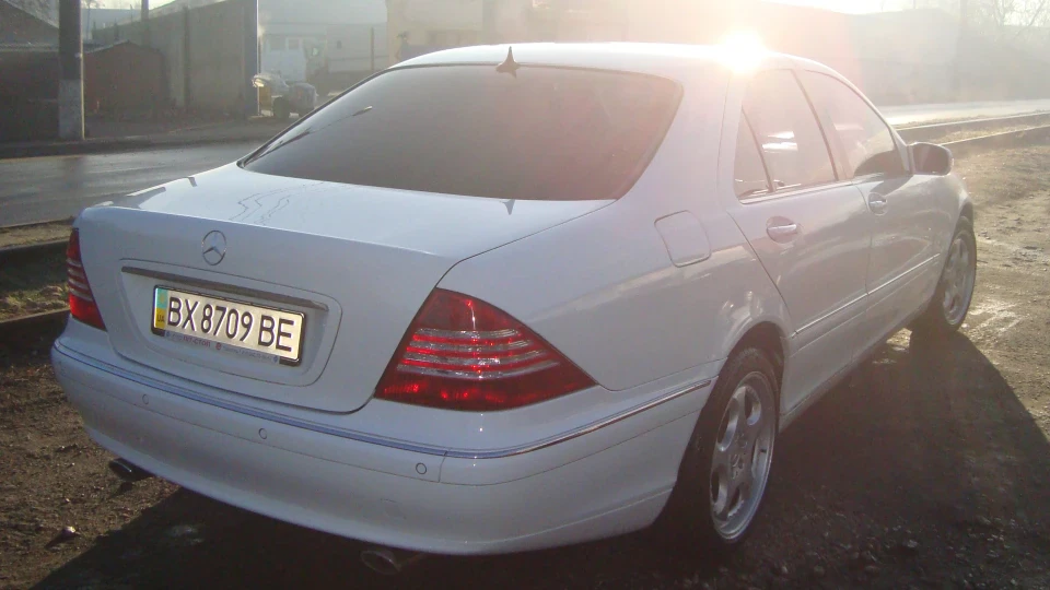 Mercedes-Benz S-Class 5