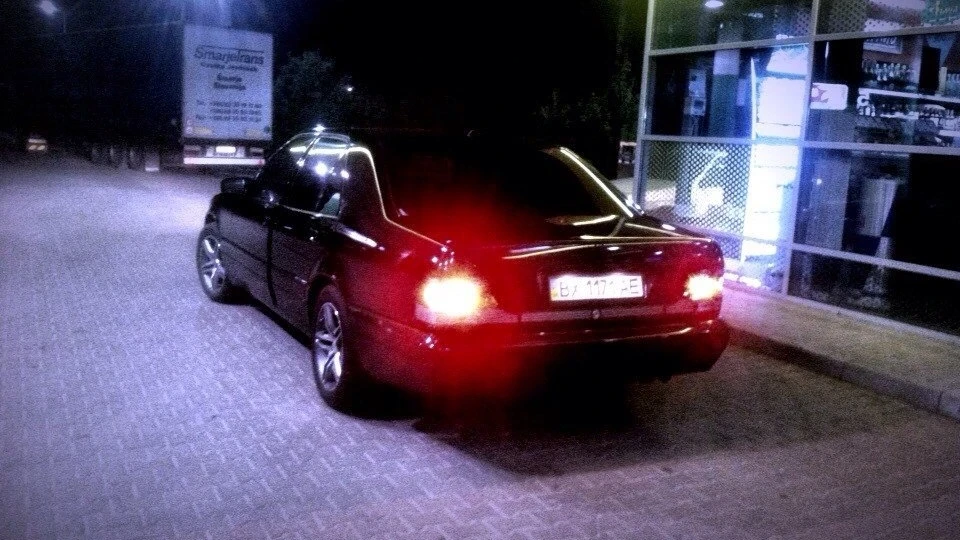 Mercedes-Benz S-Class 4