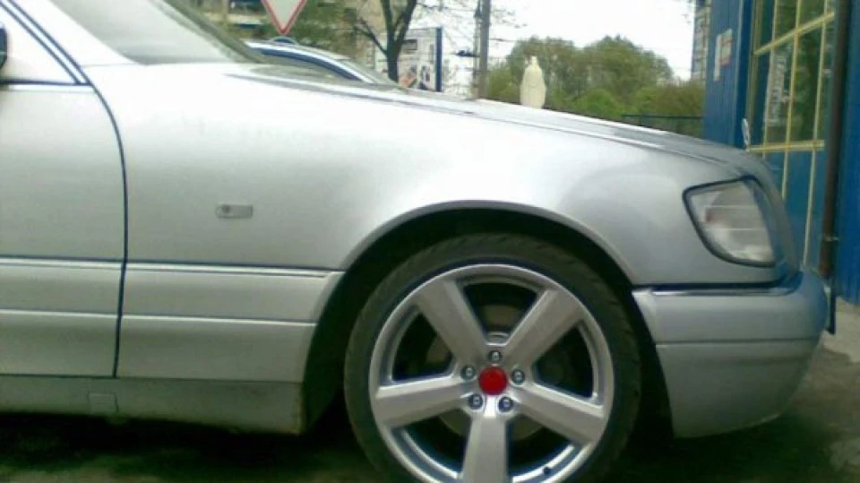 Mercedes-Benz S-Class 2