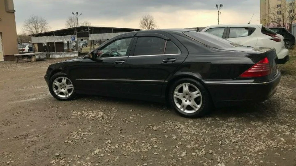 Mercedes-Benz S-Class
